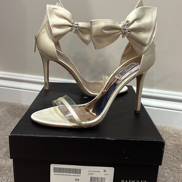 Badgley Mischka heels - Picture 2 of 6